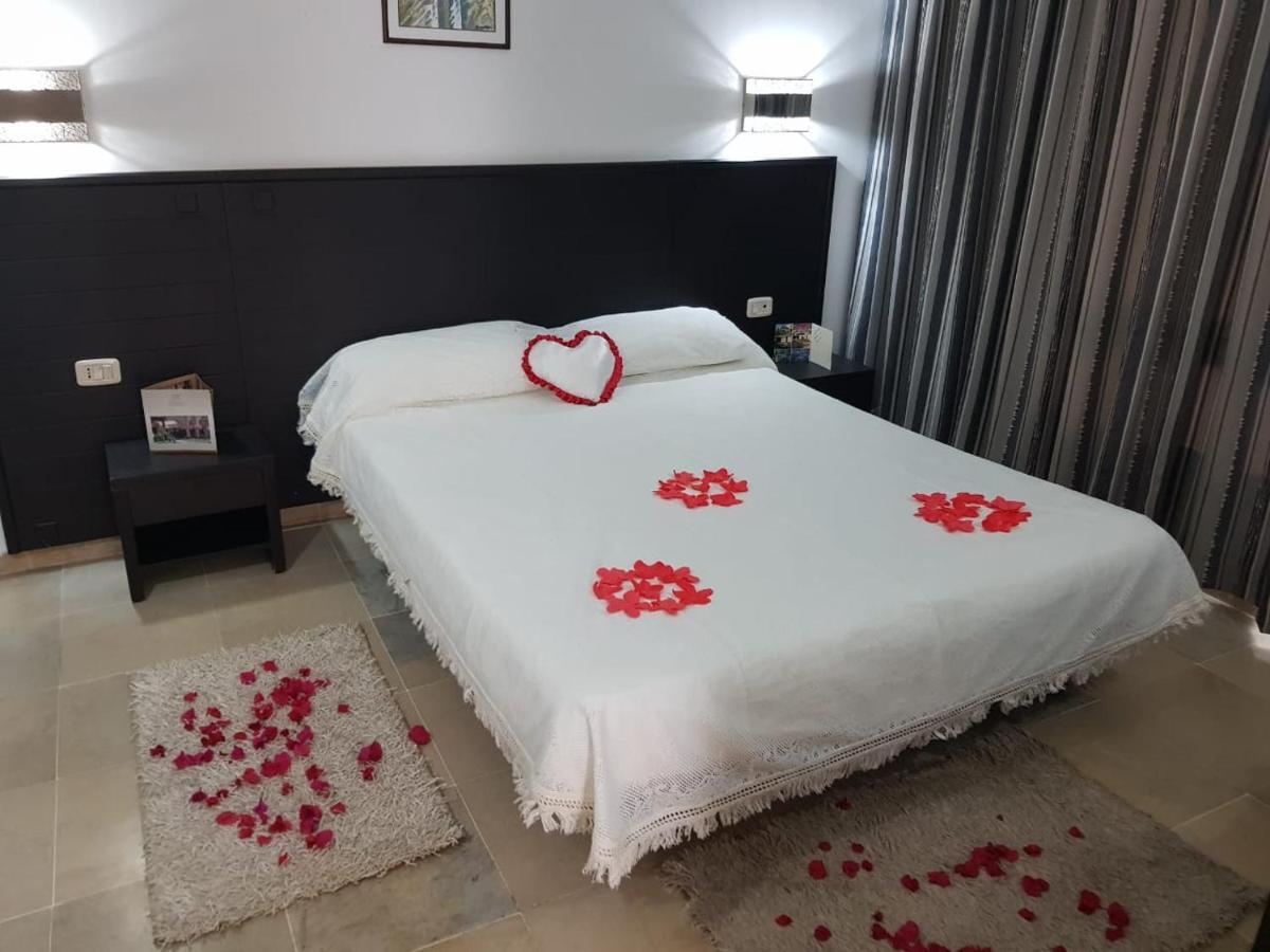 Andalucia Appart Hotel Bizerte Bagian luar foto